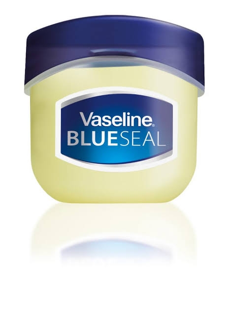 vaseline-b_1577872413SV2ILT.jpeg